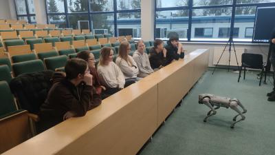 2026-04-15 12.49.59.jpg